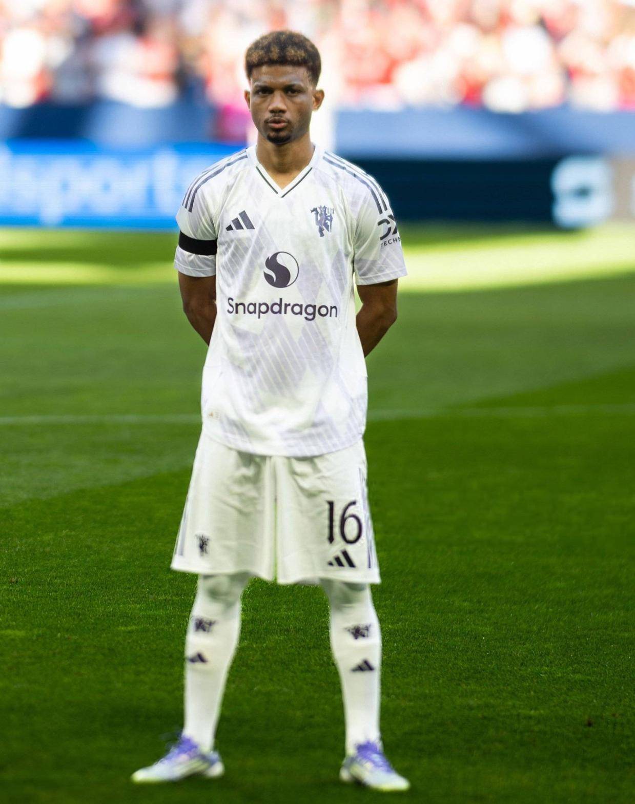 阿莫林爱将曝曼联新赛季目标！票房担当，富勒姆战红魔票价700镑